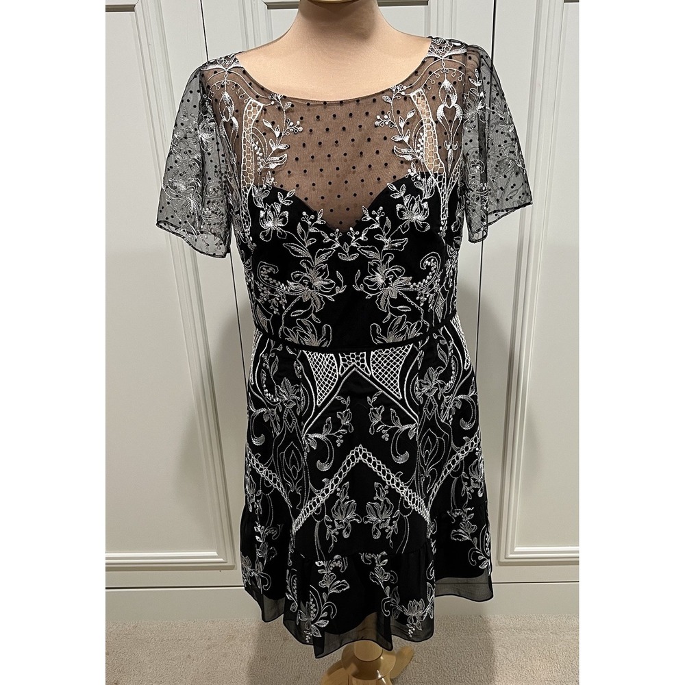 Marchesa Notte Women's Black & White Embroidered Dress Size 14 Party Cocktail
